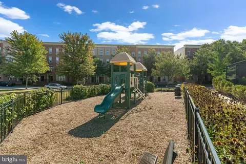 414 Hydrangea Pl, Gaithersburg, MD 20878 photo 41