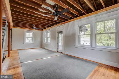 9315 Worth Ave, Silver Spring, MD 20901 photo 14
