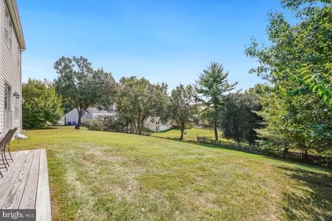 Exterior - 9 Fairdale Ct, Silver Spring, MD 20905 photo 3 of 5