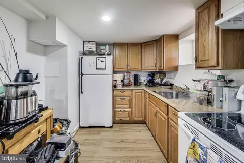 Kitchen - 10146 Dallas Ave, Silver Spring, MD 20901 photo 2 of 2