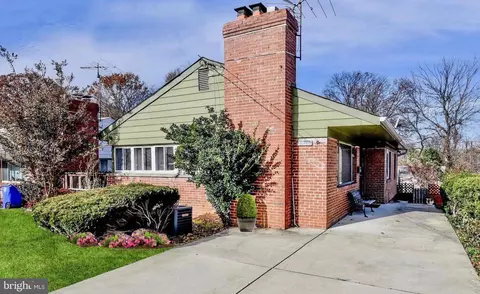 Exterior - 10146 Dallas Ave, Silver Spring, MD 20901 photo 1 of 5