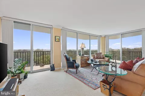 3333 University Blvd W #1101, Kensington, MD 20895