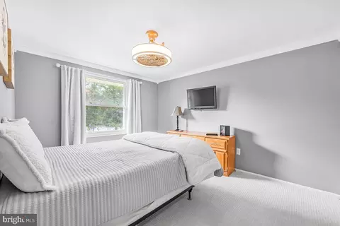 Bedroom - 19225 Walters Ave, Poolesville, MD 20837 photo 1 of 3