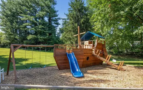 Exterior - 2 Broomall Ct, Silver Spring, MD 20906 photo 13 of 13