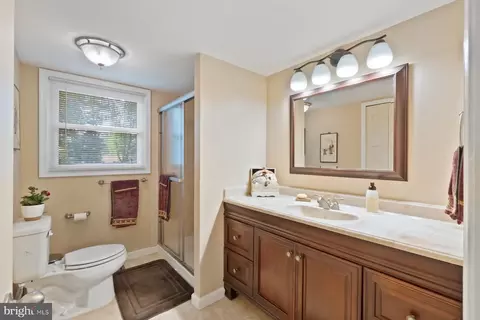 Bath - 2 Broomall Ct, Silver Spring, MD 20906 photo 2 of 2