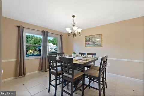 Dining - 2 Broomall Ct, Silver Spring, MD 20906 photo 3 of 3