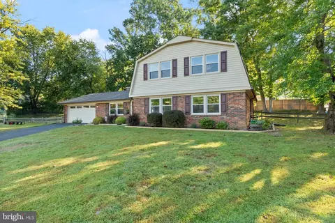 Exterior - 2 Broomall Ct, Silver Spring, MD 20906 photo 2 of 13