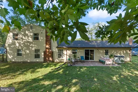 Exterior - 2 Broomall Ct, Silver Spring, MD 20906 photo 7 of 13