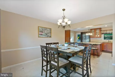 Dining - 2 Broomall Ct, Silver Spring, MD 20906 photo 2 of 3