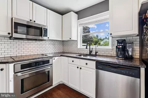 Kitchen - 15003 Lear Ln, Silver Spring, MD 20905 photo 3 of 3
