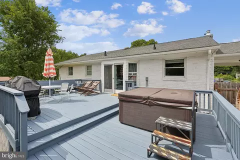 Exterior - 15003 Lear Ln, Silver Spring, MD 20905 photo 2 of 9