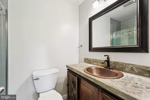 Bath - 15003 Lear Ln, Silver Spring, MD 20905 photo 2 of 2