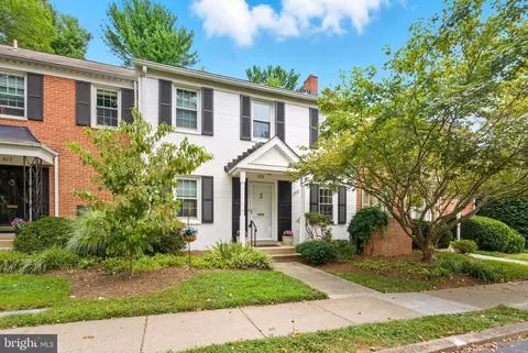 615 Azalea Dr, Rockville, MD 20850