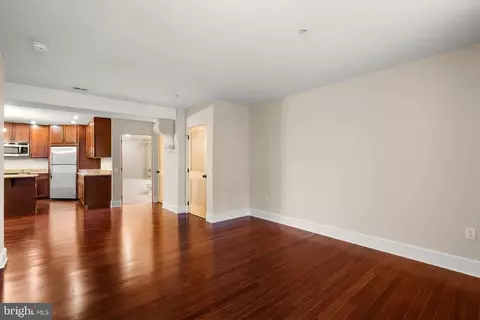 Living - 9610 Dewitt Dr #B106, Silver Spring, MD 20910 photo 1 of 4