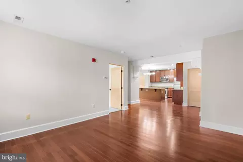 Living - 9610 Dewitt Dr #B106, Silver Spring, MD 20910 photo 2 of 4