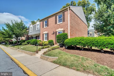 10813 Bucknell Dr #25, Silver Spring, MD 20902 photo 2