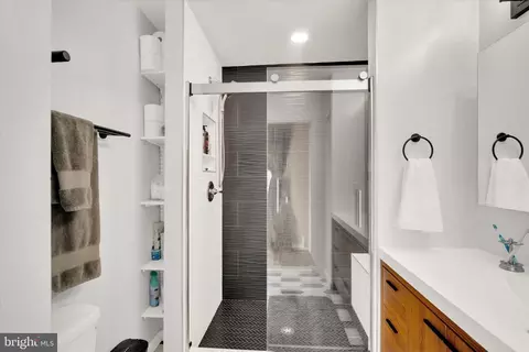10813 Bucknell Dr #25, Silver Spring, MD 20902 photo 30