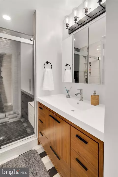 10813 Bucknell Dr #25, Silver Spring, MD 20902 photo 31
