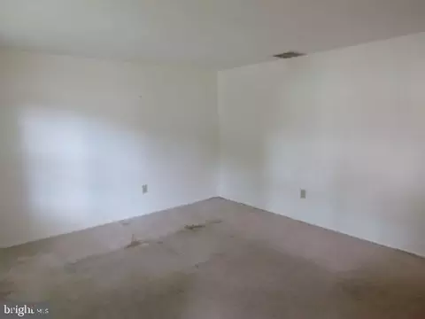Living - 13607 Jacqueline Ct, Silver Spring, MD 20904 photo 1 of 2