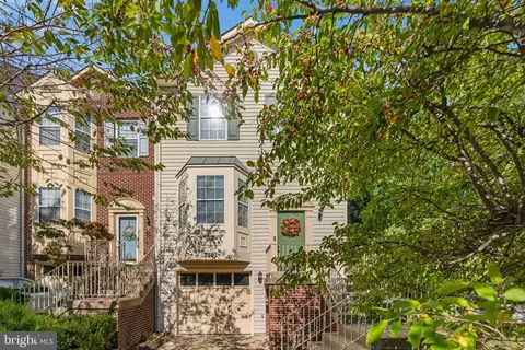 2801 Clovercrest Way, Olney, MD 20832