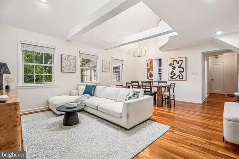 2223 Washington Ave #W-204, Silver Spring, MD 20910