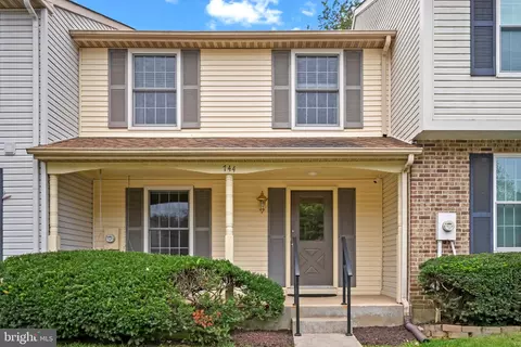 744 Clifftop Dr, Gaithersburg, MD 20878