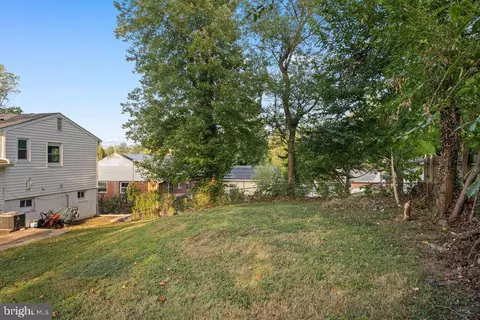 Exterior - 3018 Kramer St, Silver Spring, MD 20902 photo 4 of 4