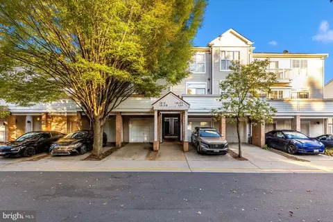 18138 Royal Bonnet Cir, Montgomery Village, MD 20886