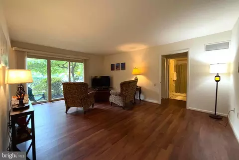 Living - 3352 Chiswick Ct #57-2E, Silver Spring, MD 20906 photo 2 of 2