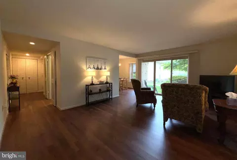 Entry Way - 3352 Chiswick Ct #57-2E, Silver Spring, MD 20906 photo 3 of 4
