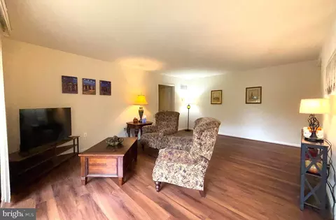 Living - 3352 Chiswick Ct #57-2E, Silver Spring, MD 20906 photo 1 of 2