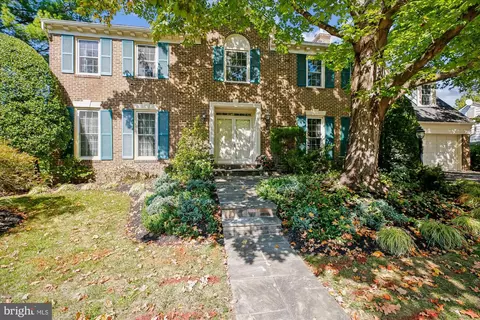9537 Fox Holw, Potomac, MD 20854