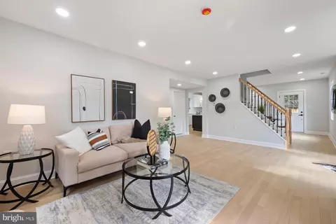 Entry Way - 303 Leighton Ave, Silver Spring, MD 20901 photo 1 of 3