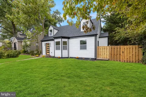 Exterior - 303 Leighton Ave, Silver Spring, MD 20901 photo 3 of 4