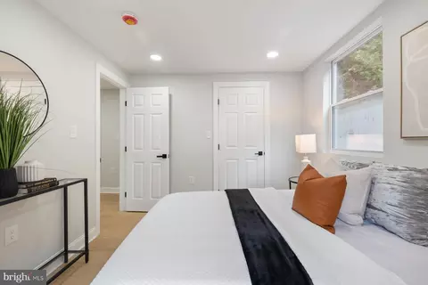 Bedroom - 303 Leighton Ave, Silver Spring, MD 20901 photo 6 of 8