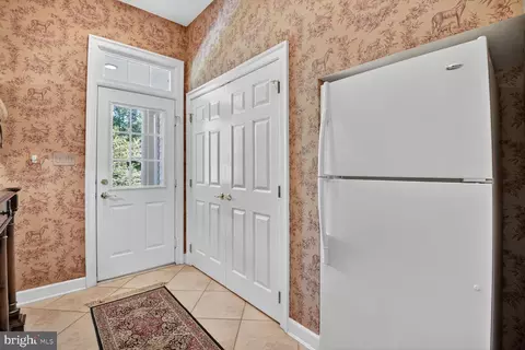 Entry Way - 17512 Ashton Forest Ter, Sandy Spring, MD 20860 photo 13 of 30
