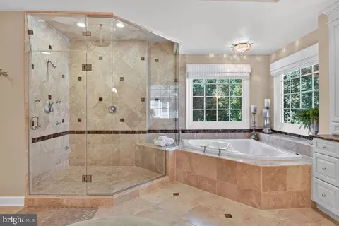 Bath - 17512 Ashton Forest Ter, Sandy Spring, MD 20860 photo 4 of 10