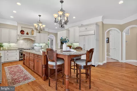 Kitchen - 17512 Ashton Forest Ter, Sandy Spring, MD 20860 photo 3 of 10