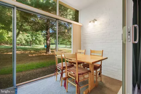 Dining - 3272 Gleneagles Dr #67-1D, Silver Spring, MD 20906 photo 1 of 3