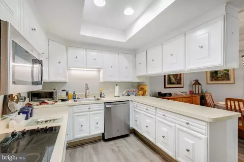 Kitchen - 3272 Gleneagles Dr #67-1D, Silver Spring, MD 20906 photo 3 of 3