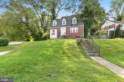 500 Bonifant St, Silver Spring, MD 20910 photo 2