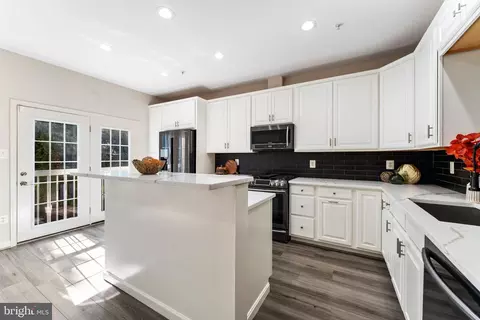 2831 Cornet Ct, Silver Spring, MD 20904