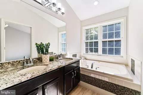 Bath - 2831 Cornet Ct, Silver Spring, MD 20904 photo 1 of 2