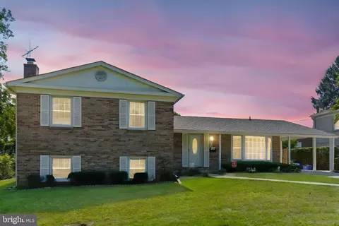 13323 Foxhall Dr, Silver Spring, MD 20906