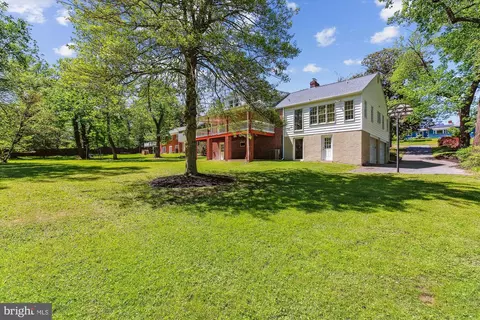 Exterior - 1750 Overlook Dr, Silver Spring, MD 20903 photo 6 of 15