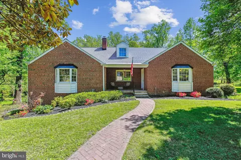 Exterior - 1750 Overlook Dr, Silver Spring, MD 20903 photo 12 of 15