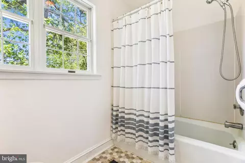 Bath - 1750 Overlook Dr, Silver Spring, MD 20903 photo 2 of 4
