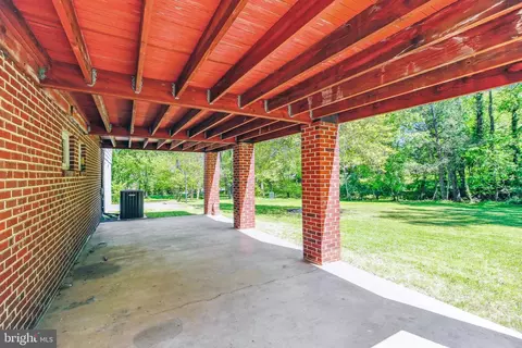 Exterior - 1750 Overlook Dr, Silver Spring, MD 20903 photo 5 of 15