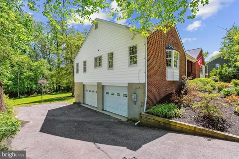 Exterior - 1750 Overlook Dr, Silver Spring, MD 20903 photo 14 of 15