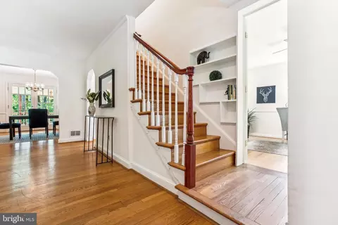 Entry Way - 1750 Overlook Dr, Silver Spring, MD 20903 photo 8 of 13